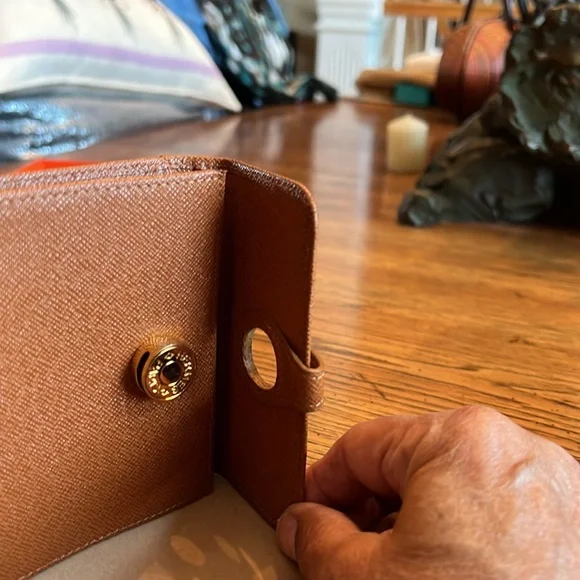 HOST PICK🎉NWOTHermes Calfskin wallet. Pouch/card&box.Seude interior&signage. - Picture 6 of 12